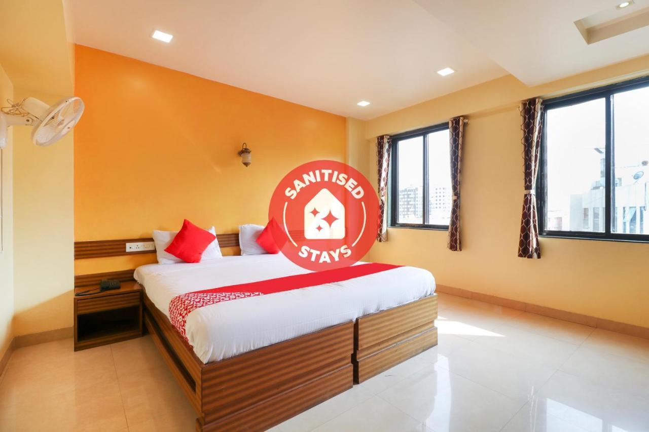 Oyo 10679 Hotel Nanashree Executive Vagholi Eksteriør bilde